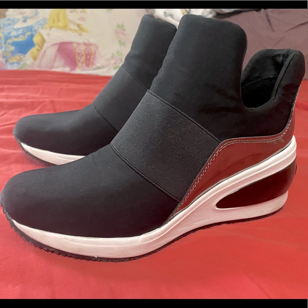 DKNY Wedge sneakers
